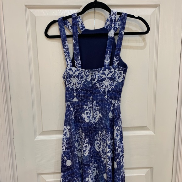 Girls blue sundress. - Picture 2 of 4